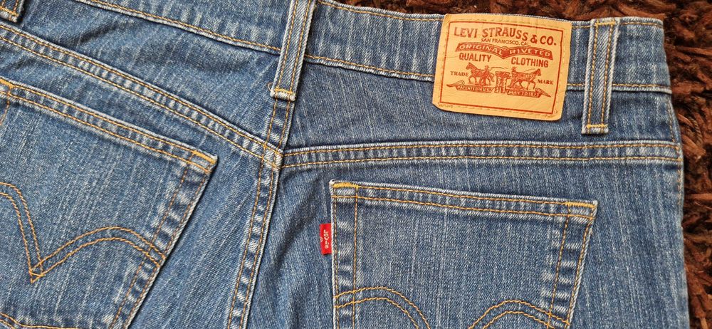 Spodenki damskie jeans Levis Relaxed 550 L