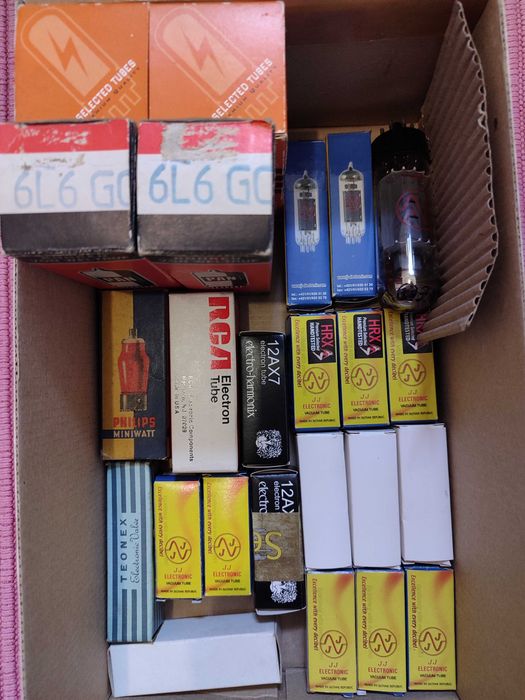 Válvulas p_amplificador guitar, baixo, Hi-Fi ECC 12AX7 EL84 EF86 etc