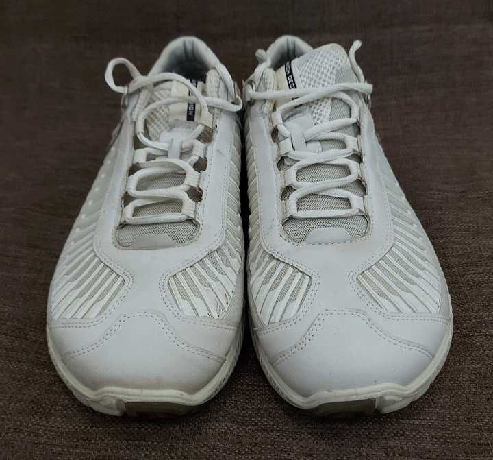 Кросівки    ECCO