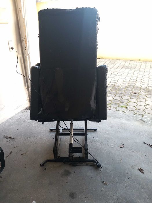 Poltrona elétrica elevatória e reclinável