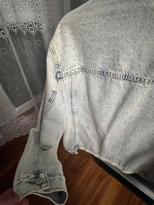 Kurtka jeansowa marki Bershka