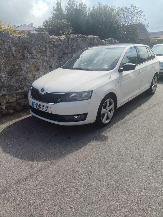 Skoda Rapid Spaceback 1.6 TDI 90cv – 2014 – 208.000 km – Jantes 17