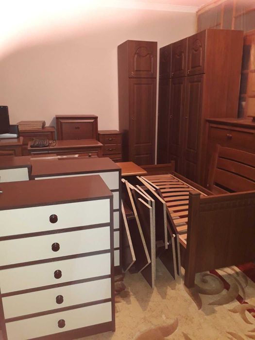 Розпродаж меблів