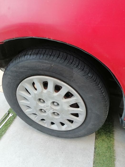Jantes ferro 13 com pneus 4x100 + pneus + tampões + porcas