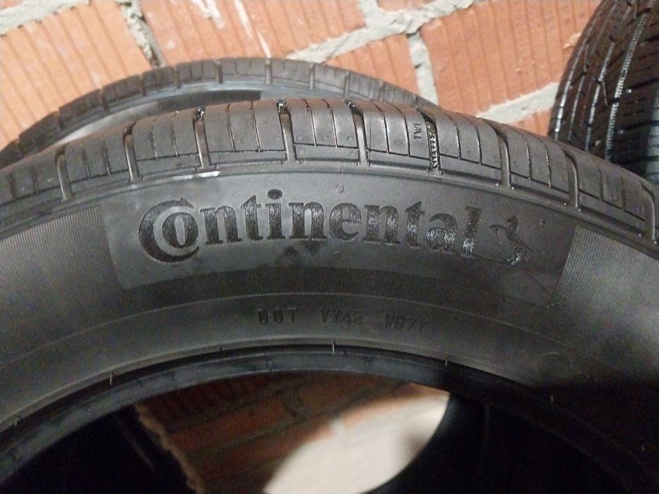 ШИНИ Continental  235/60 R18