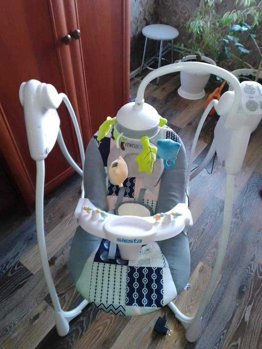 Дитяча  гойдалка