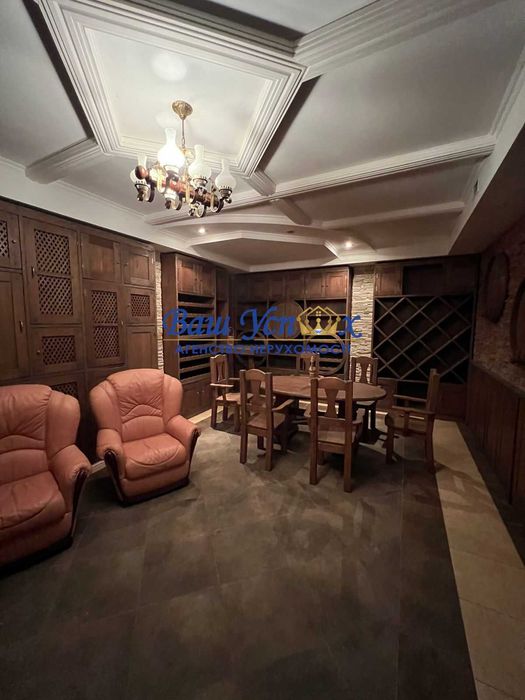 Продажа дома с ремонтом в классическом стиле на Софиевской Борщаговке.