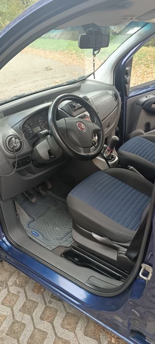 Sprzedam samochód Fiat Qubo.