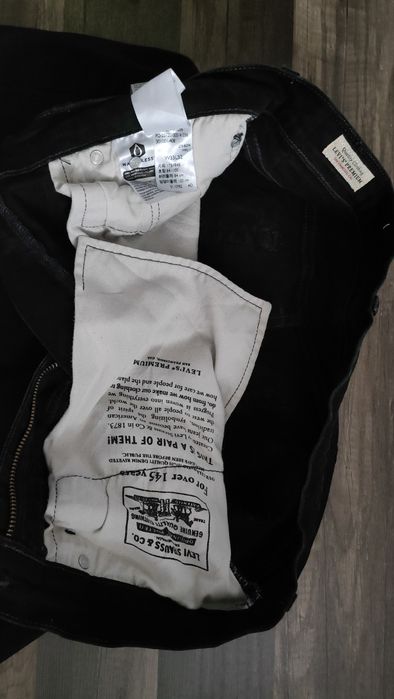klasyczne ,proste ,czarne spodnie LEVI'S 514 33/32