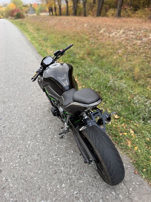 Kawasaki z 900 Carbon