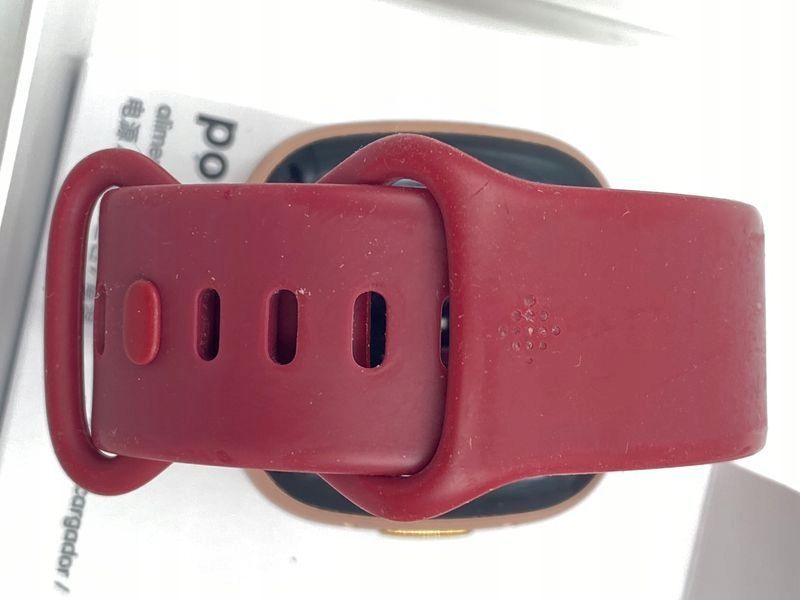 fitbit versa 4 smartwatch aktywnosci fitness z wbudowanym systemem gps