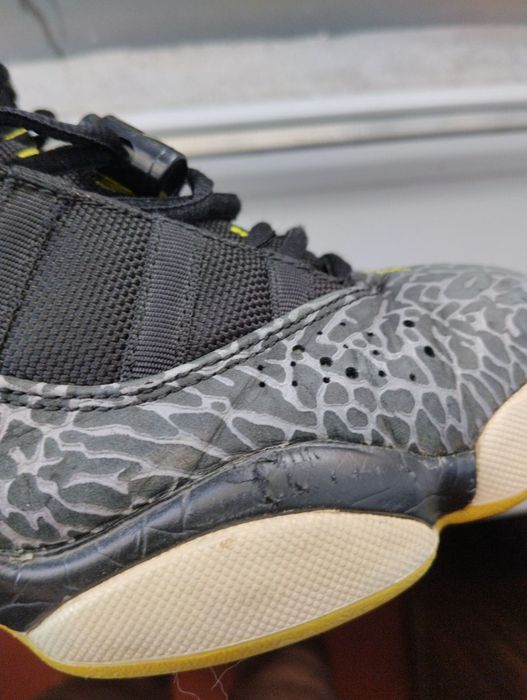 Крассовки женские nike  Jordan