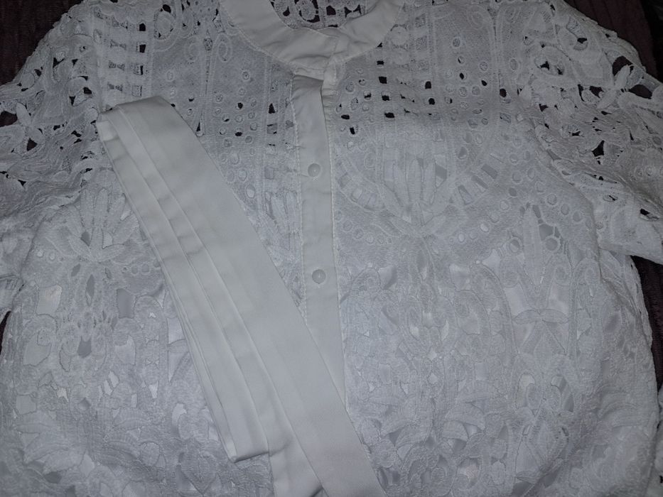 Сукня жіноча біла мереживна святкова