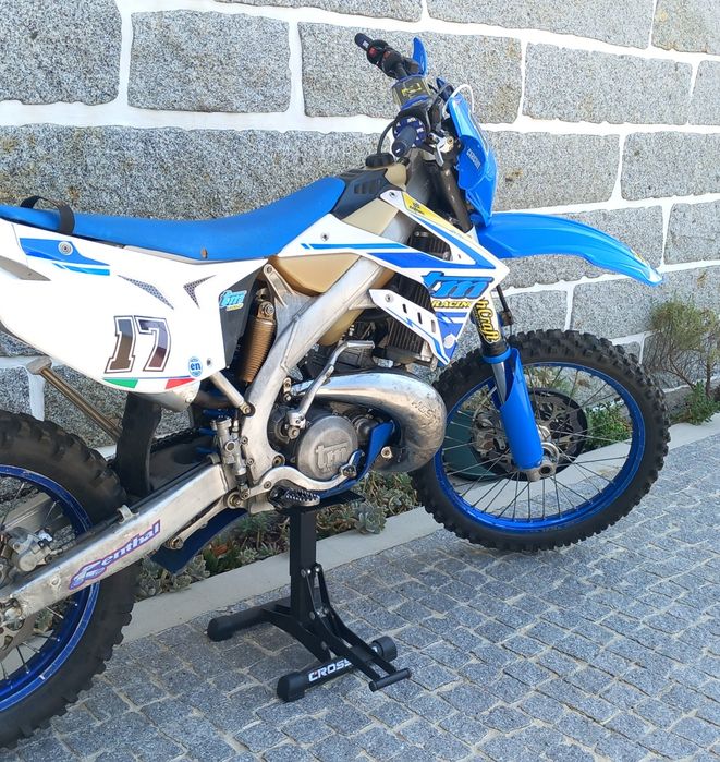 Tm  En250 2t 2017