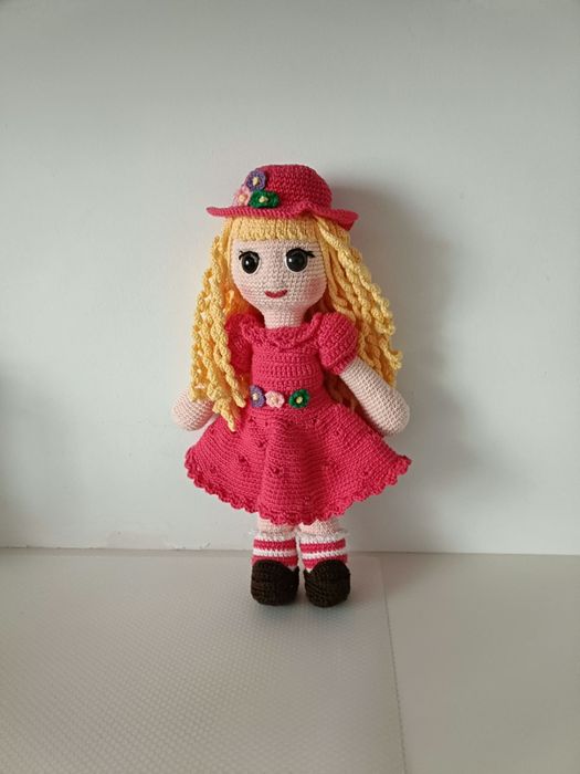 Boneca de Amigurimi