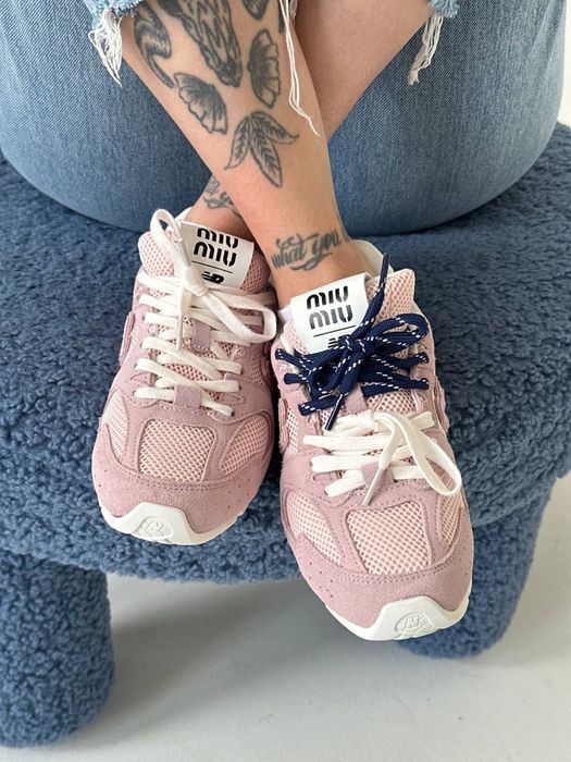 Sale! Останні пари NB x Miu-Miu 530