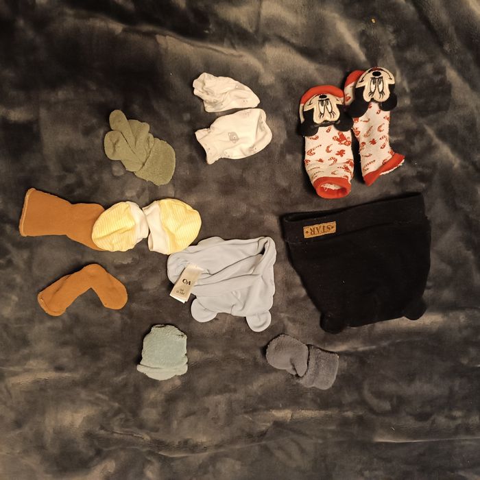 (rezerwacja) Czapeczki, skarpetki i niedrapki od rozmiaru 56