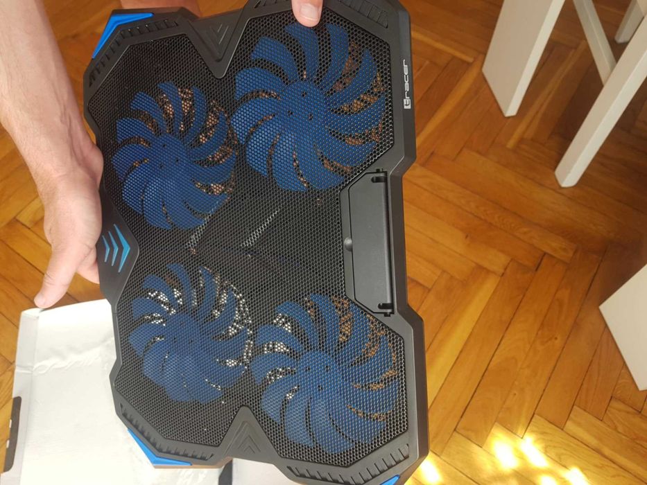 Podstawka CHŁODZĄCA Tracer POD LAPTOPA podkładka 12- 17' cali jak nowa