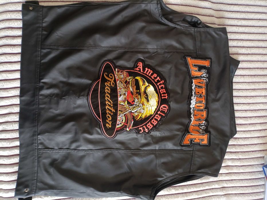 Куртка-жилет Live To Ride, розмір S. Nian Lhu