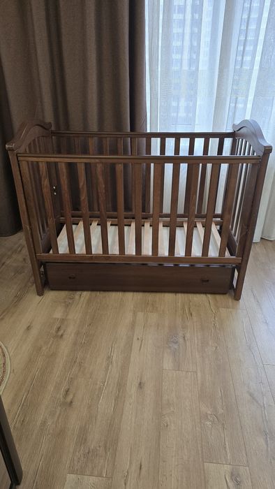 Продам кроватку Верес