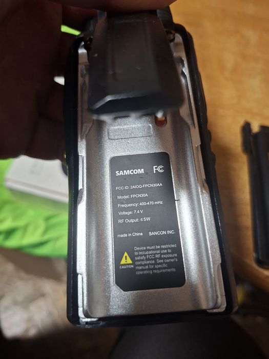 Рация SAMCOM.FPCN30A. В рабочем состоянии.