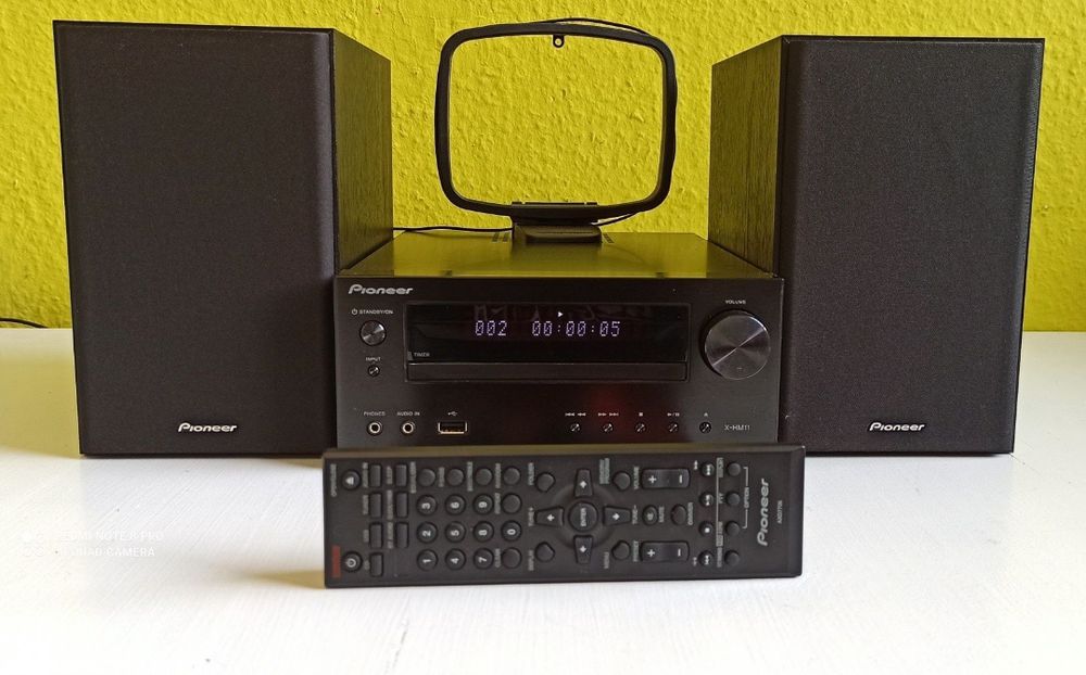 Музичний центр Pioneer X-HM11-K у відмінному стані. Привезений з Німеччини. Повністю справний, працює без зауважень.