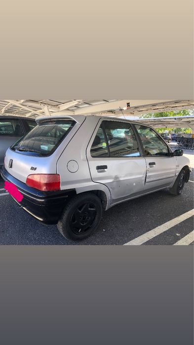 Vendo peugeot 4 portas