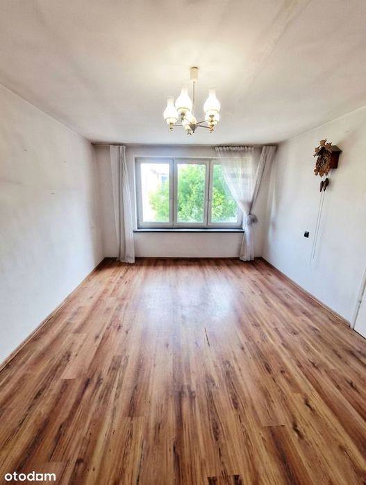 Przestronne mieszkanie z potencjałem i dużym balkonem – Świdnica