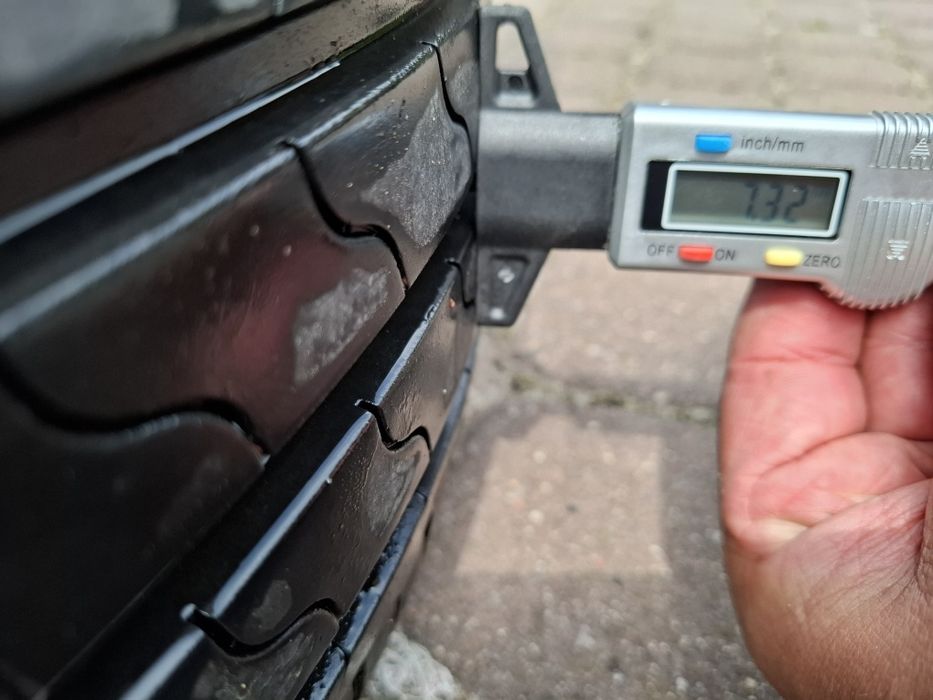 Sprzedam opony firmy Zeetex.