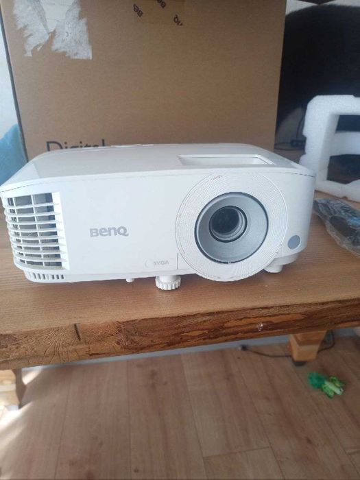 Проєктор BENQ MS560