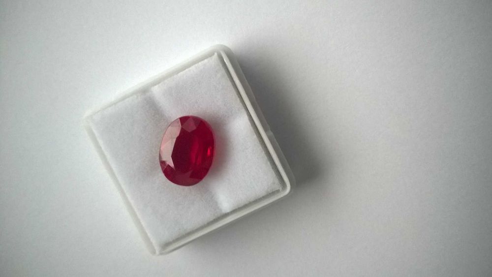 Rubin  7.4 CT , 12.1 x 9.2 mm - w kształcie owalnym