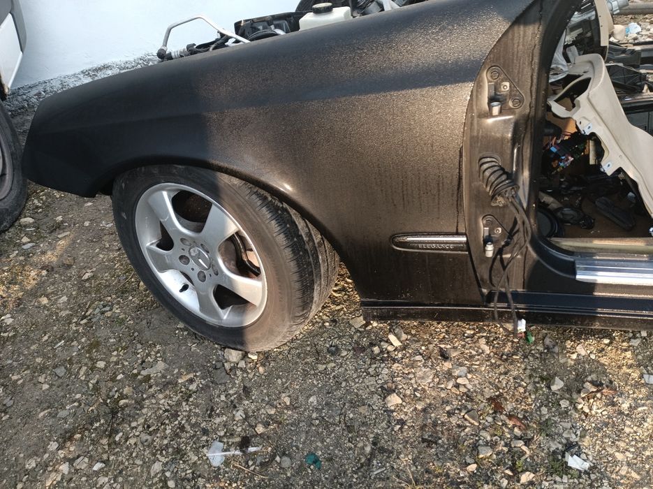 Mercedes w211 błotnik przedni