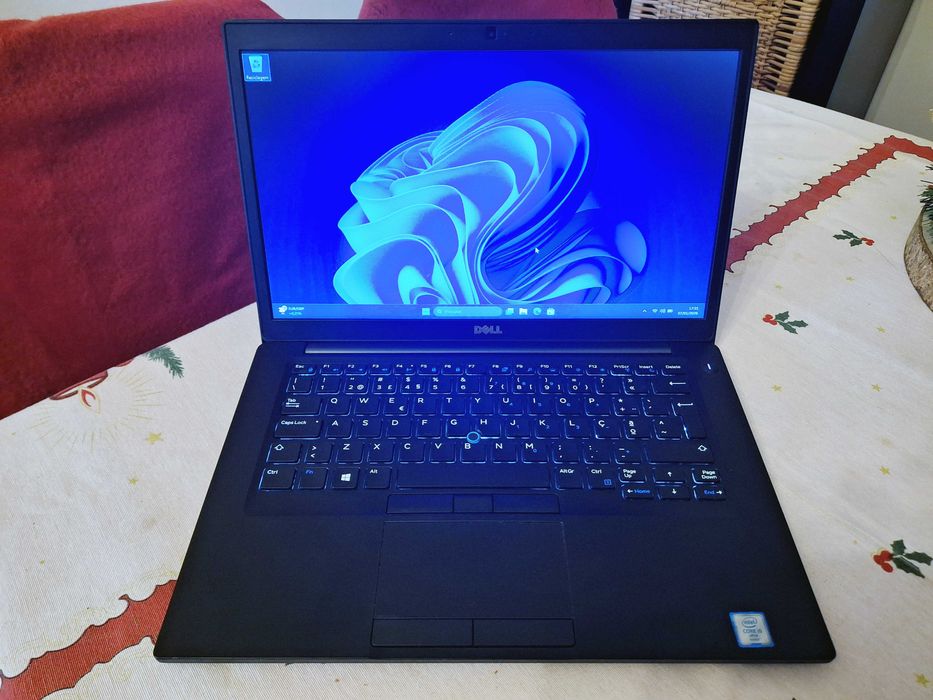 Dell de Linha Profissional, CPU Intel i5 vPro a 3.0Ghz, muito fiável, robusto.