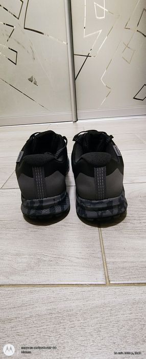 Чоловічі кросівки для бігу Under Armour Charged Bandit