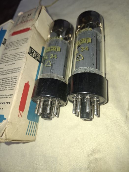 Sprzedam nie uzywane lampy RFT,EL 34  cena za 1 sztukę 
stosowane w od