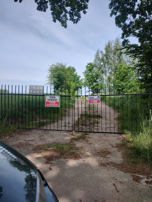 Działka rekreacyjna (nie ROD-o) z domkiem nad jeziorem 702 m2