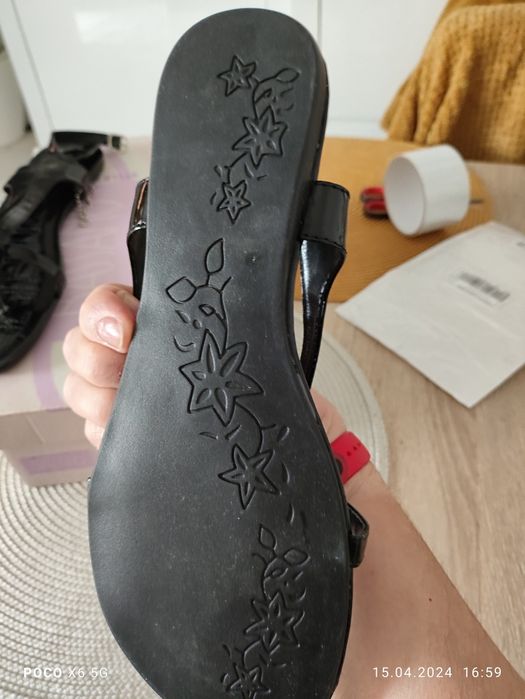 Sandałki damskie czarne