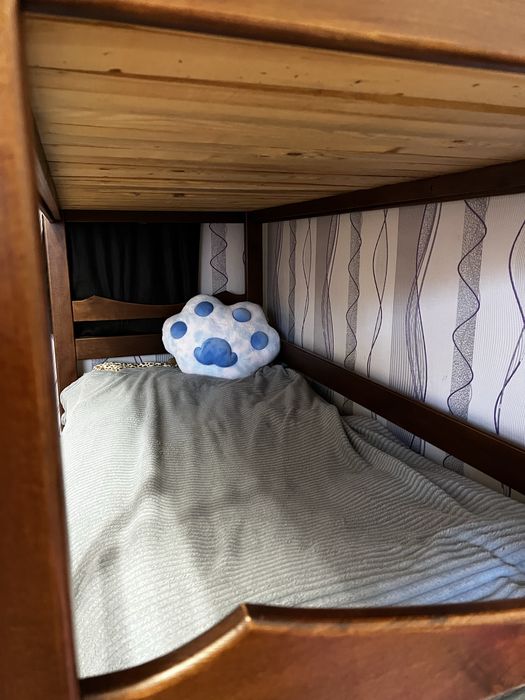 Двохповерхове ліжко