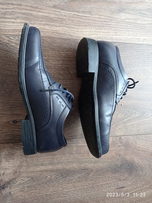 Eleganckie buty chłopięce półbuty wkładka 23,7 cm rozm 36 / 37 komunia