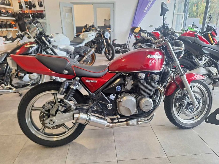 Kawasaki ZEPHYR 550