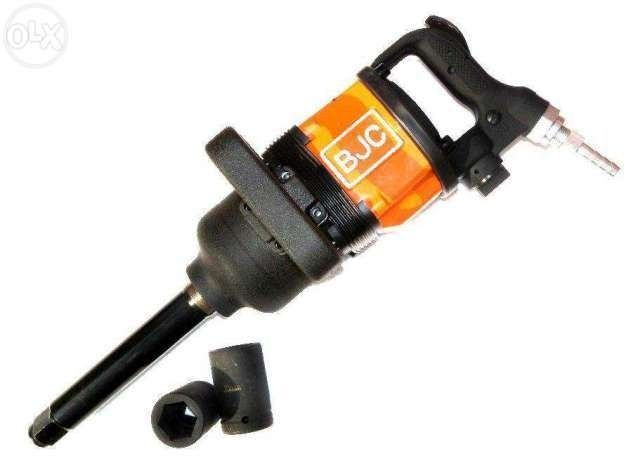 Klucz Pneumatyczny Udarowy BJC 1" 4800 NM + Nasadki 17-33mm