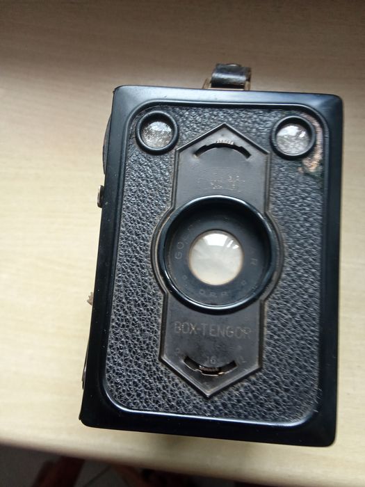 Retro aparat fotograficzny Swiss Ikon Box-Tengor, model  54-2