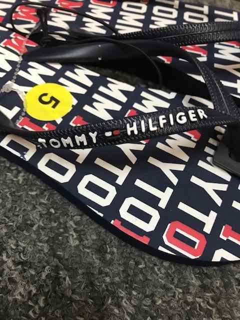 Tommy Hilfiger - klapki damskie z USA, 35.