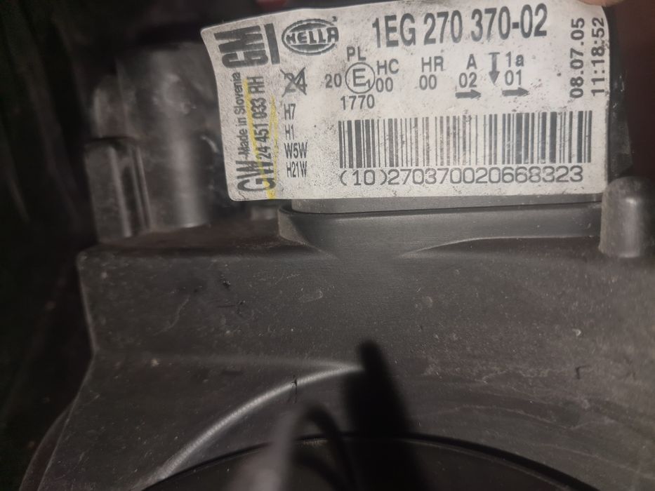 Lampa przód przednia lewa prawa Opel Astra H