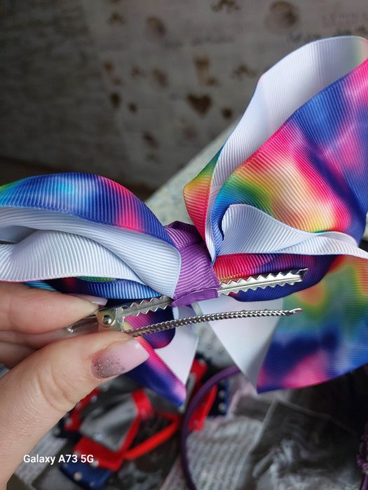 Дитячі обручі, заколки, банти