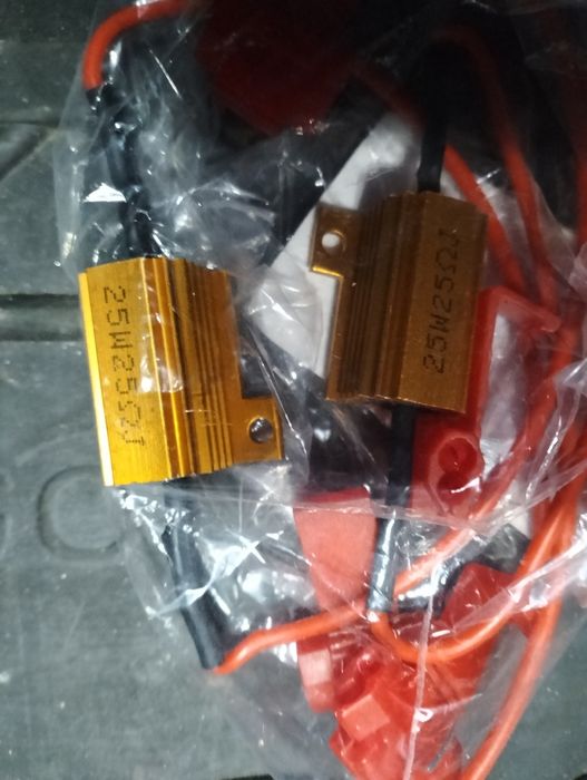 Резистор навантаження для лед  лампочки ціна за 2шт 12в