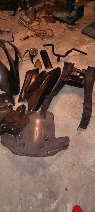 Scooter Magesty 125cc acessórios