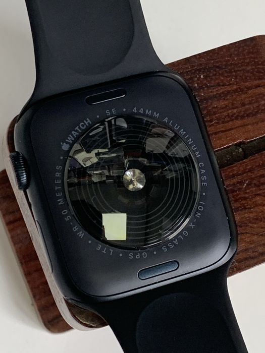Оригінальні apple watch series Se 2 44 mm midnight