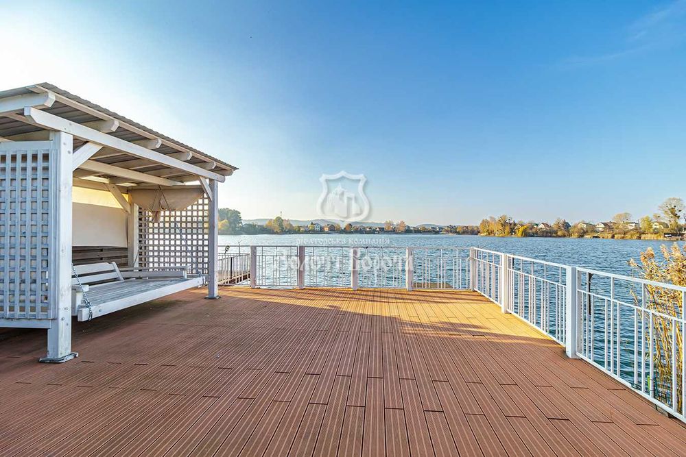 Будинок 2 поверхи, 5,8 сотки. Дизайнерський ремонт. с. Підгірці, озеро