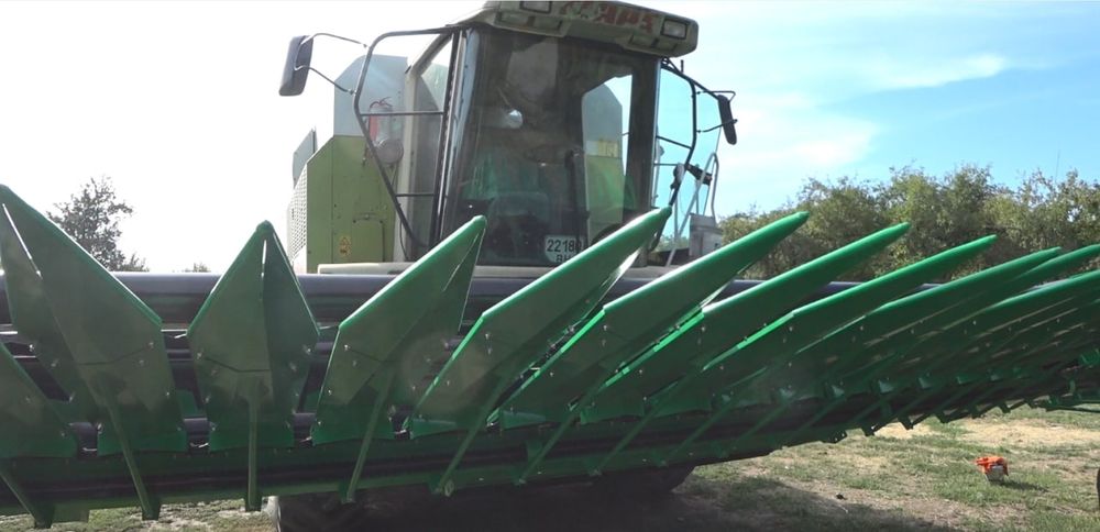 Жатка соняшникова Велес Агро СХ-8,4 жниварка (Sunspeed Maizco)